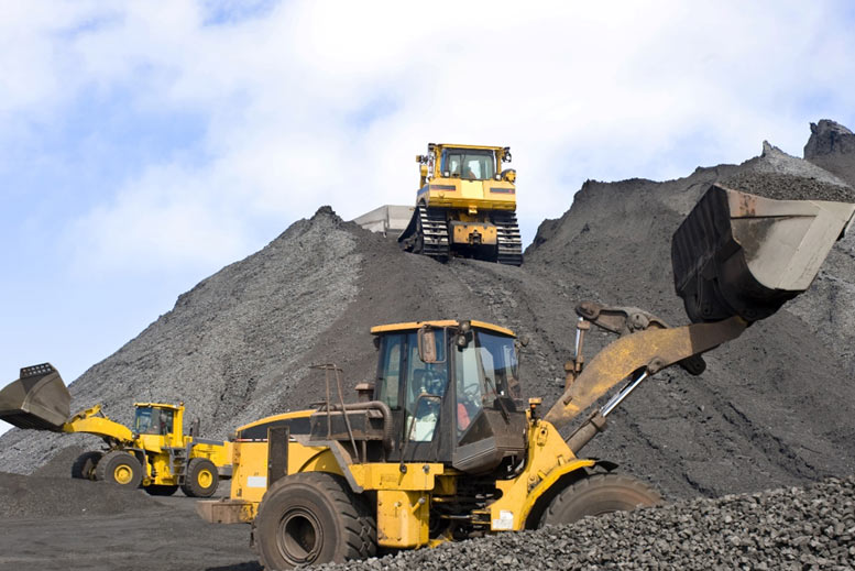 Mine operations managers can optimise operations with GPS and satellital tracking.